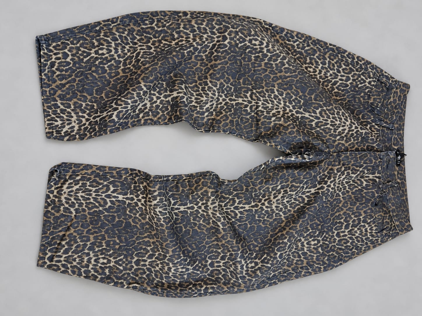 LEOPARD BAGGY DENIM